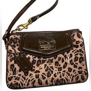 Coach Ocelot Leopard Print Signature Op Art
Wristlet Wallet Pouch